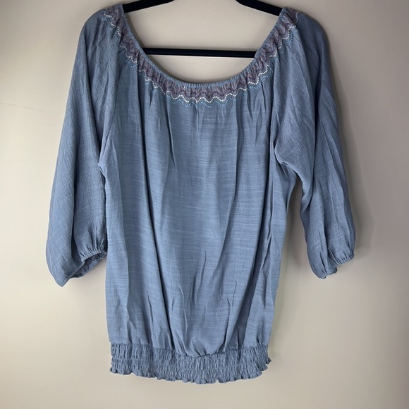 Mine  embroidered off the shoulder Peasant farmhouse top - Picture 2 of 10